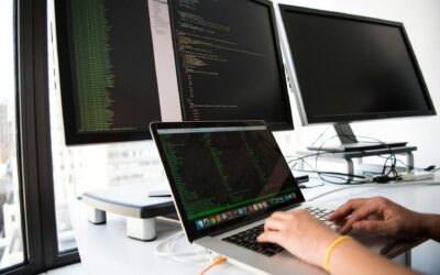 Milyen előnyei vannak egy külsős informatikusnak?